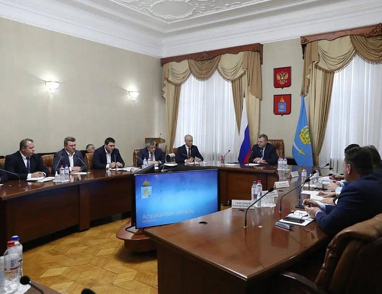 Астраханский губернатор Игорь Бабушкин обсудил с представителями дорожной отрасли реализацию нацпроекта