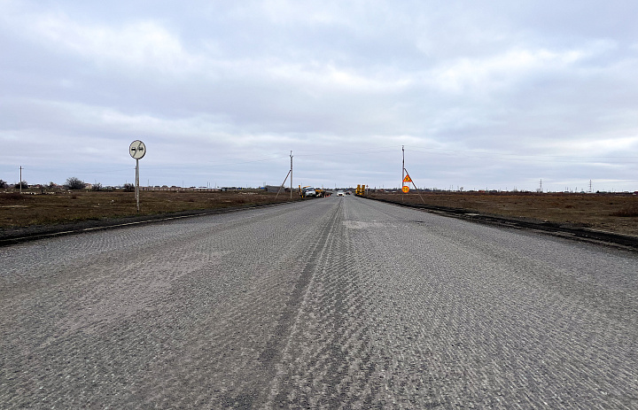 В Астраханской области начался ремонт автодороги «Подъезд к г. Астрахани от автодороги Три Протока - Яксатово»