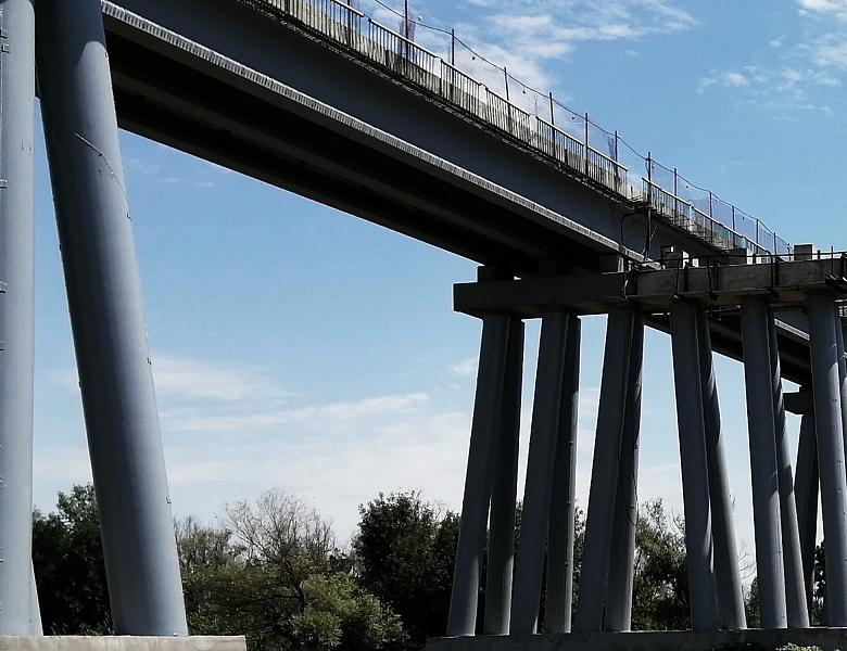 На мосту через Белый Ильмень возобновляются ремонтные работы