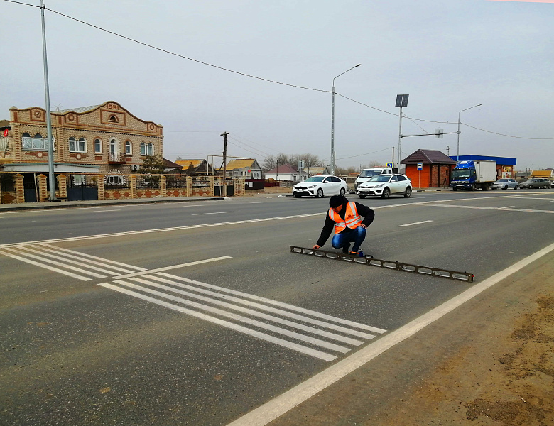 Астраханские трассы проходят осмотр на «дорожные недуги»