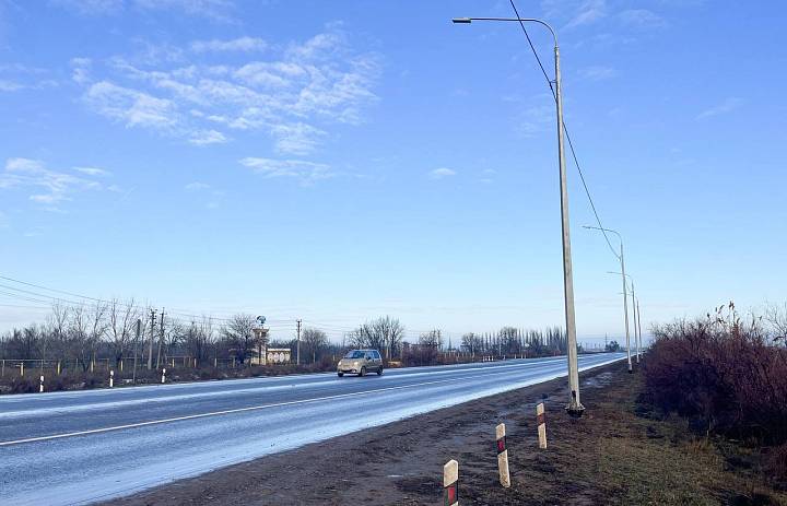 В Приволжском районе обустроили освещение для безопасности автомобилистов на дороге
